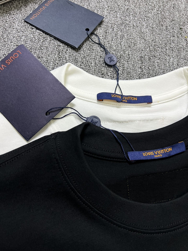 ブランドTシャツ角部分ディテール